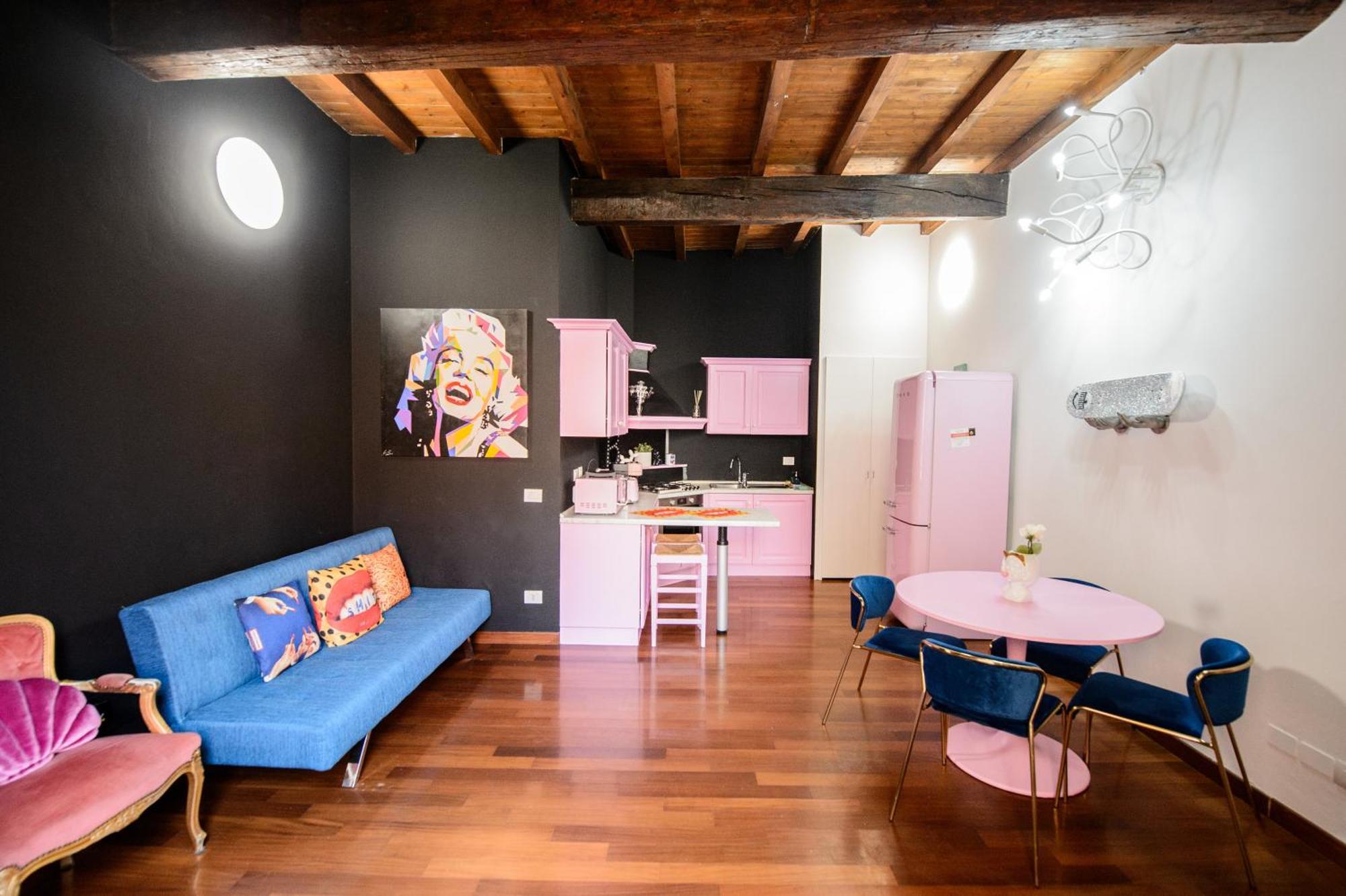 Pink House Tortellinosuite Modena Eksteriør billede